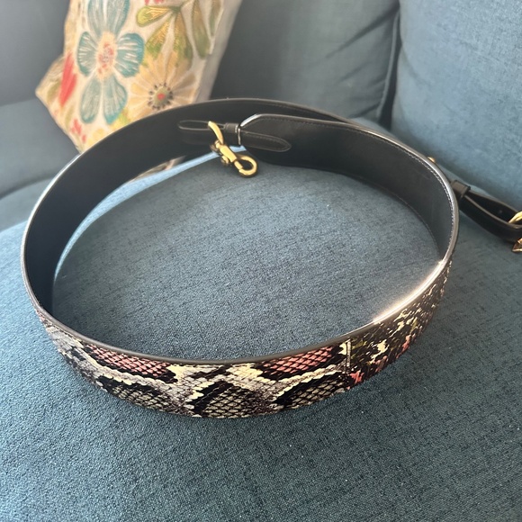 Coach Snake Embossed Novely Strap - Picture 1 of 1